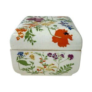 Elizabeth Arden Lidded Porcelain Trinket Powder Box Vintage Made in Japan